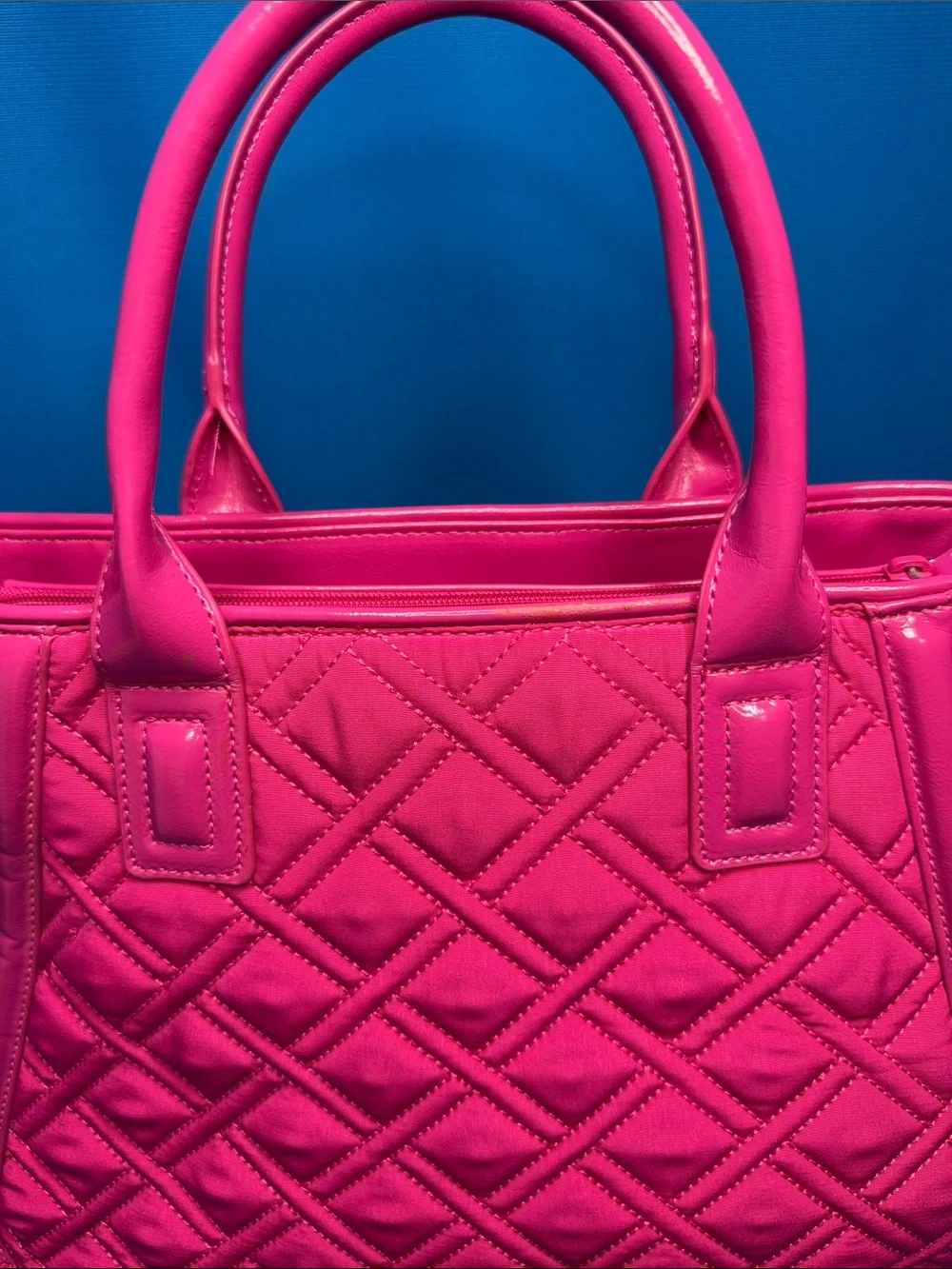 VERA BRADLEY DIAMOND QUILTED TRIMMED TRAPEZE FUCHSIA / PINK SATCHEL HANDBAG